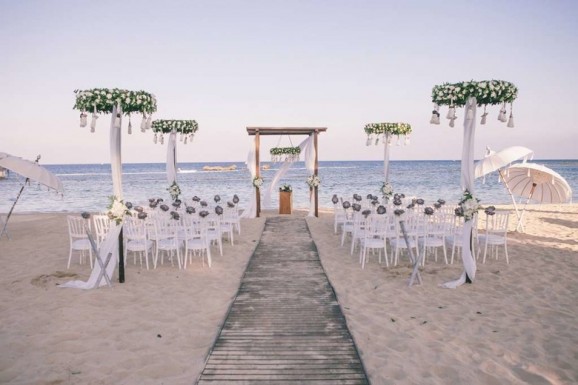 Wedding on the beach or on the lake shore